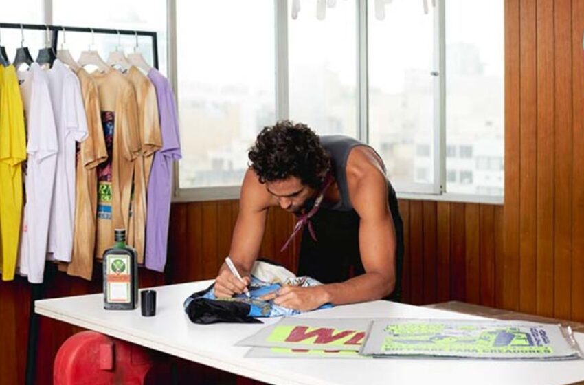 Conoce la nueva propuesta creativa de moda sostenible de Jägermeister y el artista Neil Gayoso.