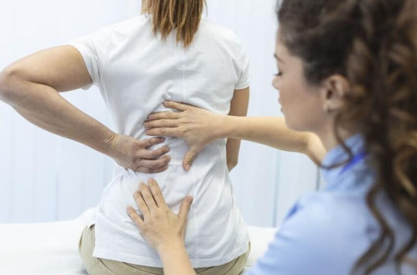 ¿Qué es la lumbalgia y cuándo debes prestarle atención?