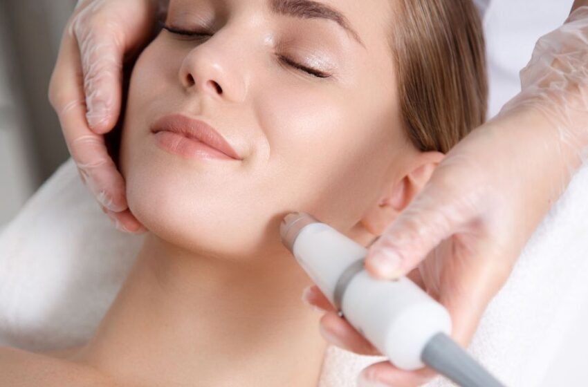 Belleza con riesgo: advertencia médica sobre tratamientos virales que dañan tu piel