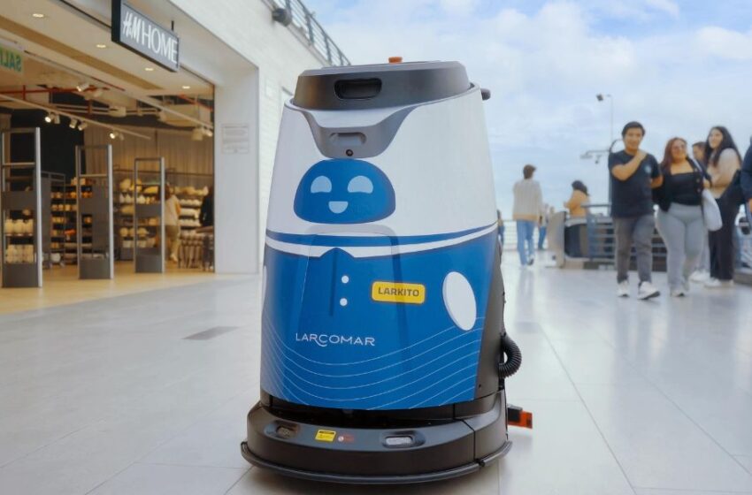  Larcomar apuesta por la innovación sostenible con la incorporación de su primer robot inteligente de limpieza