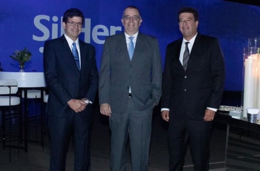 Grupo SilHer celebra el legado de 60 años de la familia Silva en el sector salud con un evento conmemorativo