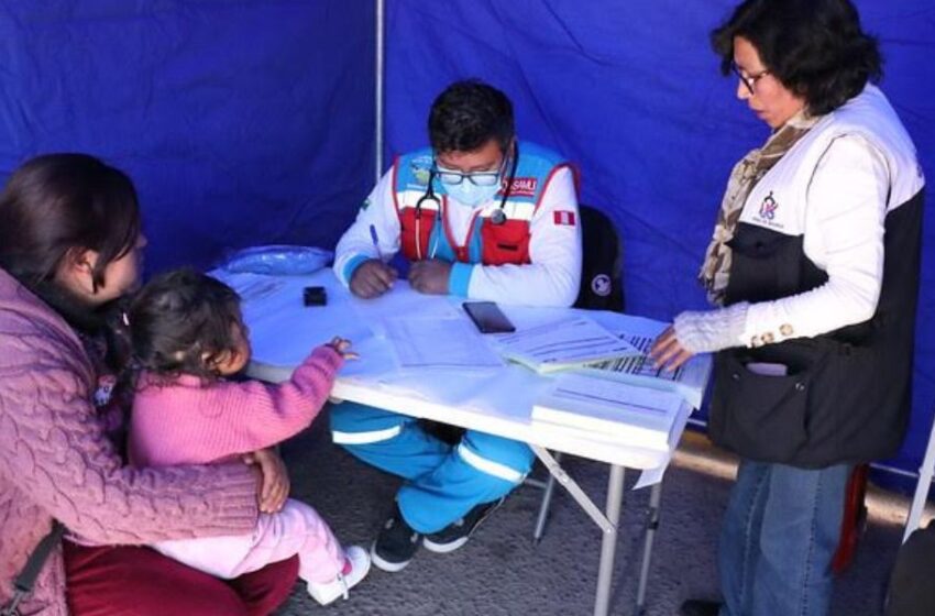 ‘Abrigamos Vidas’: Puno intensifica acciones de protección frente a heladas con campaña integral de salud en Juliaca