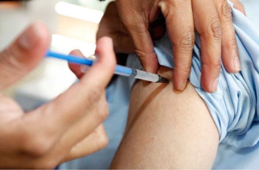 Ola de infecciones respiratorias pone en riesgo a niños y adultos mayores: urge vacunación